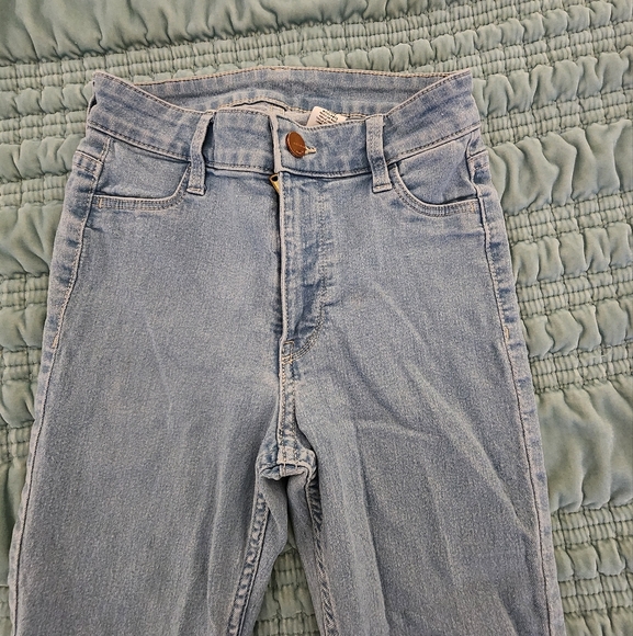 &Denim Light Wash Ankle Length Skinny Jeans Size 0 - EUC - Picture 3 of 6